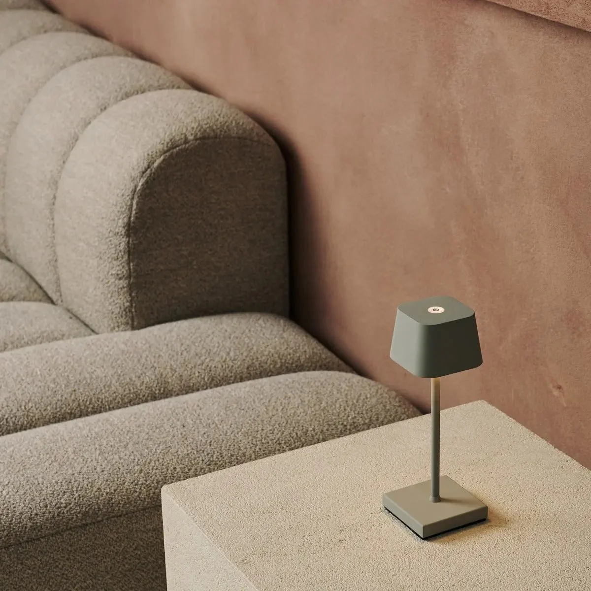 Sarphati Mini Shadow Gray Tafellamp - Draadloos Oplaadbaar & Dimbaar - Afbeelding 6