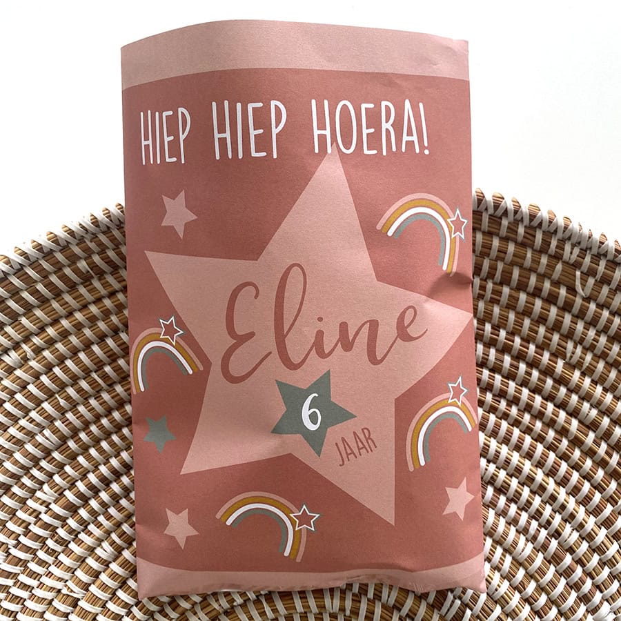 Chips wikkel met roze regenbogen print
